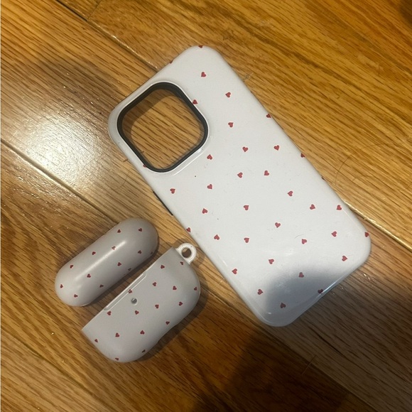 Tiny hearts phone and AirPod cases - Picture 2 of 6